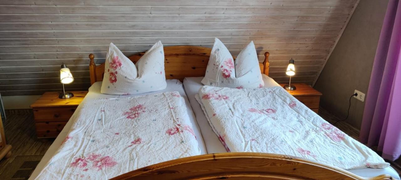 Ferienwohnung Im Rohrdachhaus Wustrow  Bagian luar foto