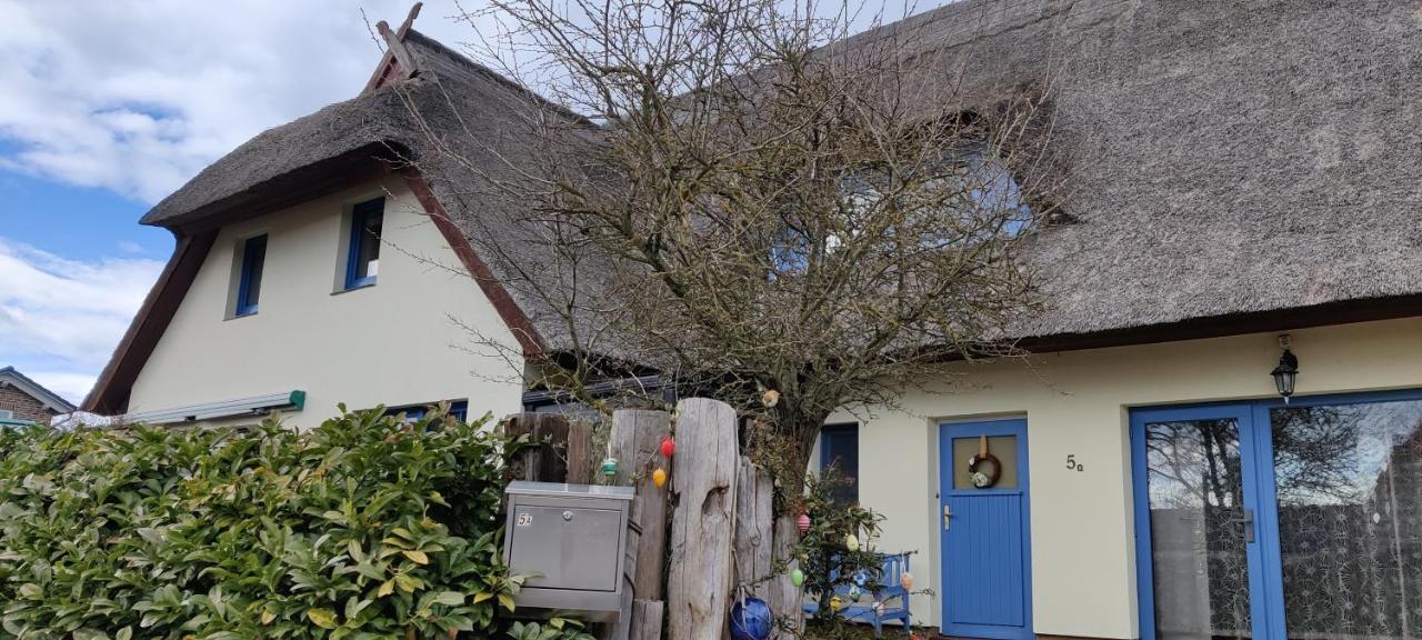Ferienwohnung Im Rohrdachhaus Wustrow  Bagian luar foto